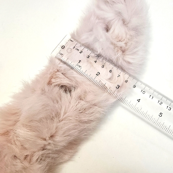 Rabbit Fur Scarf in lovely Pale Pink Color - Picture 5 of 6